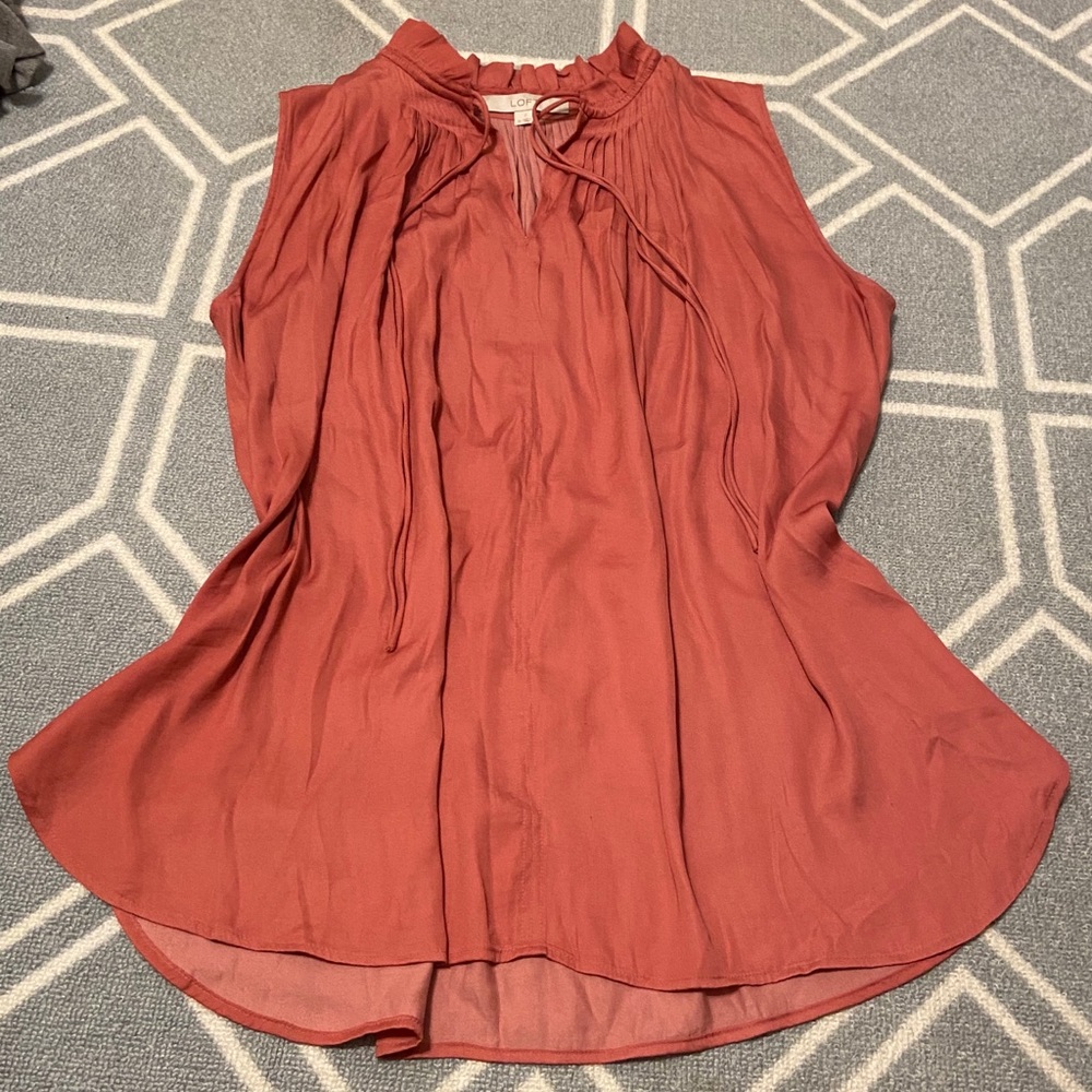 Sleeveless Ann Taylor Loft Blouse w/ Ruffle Neck